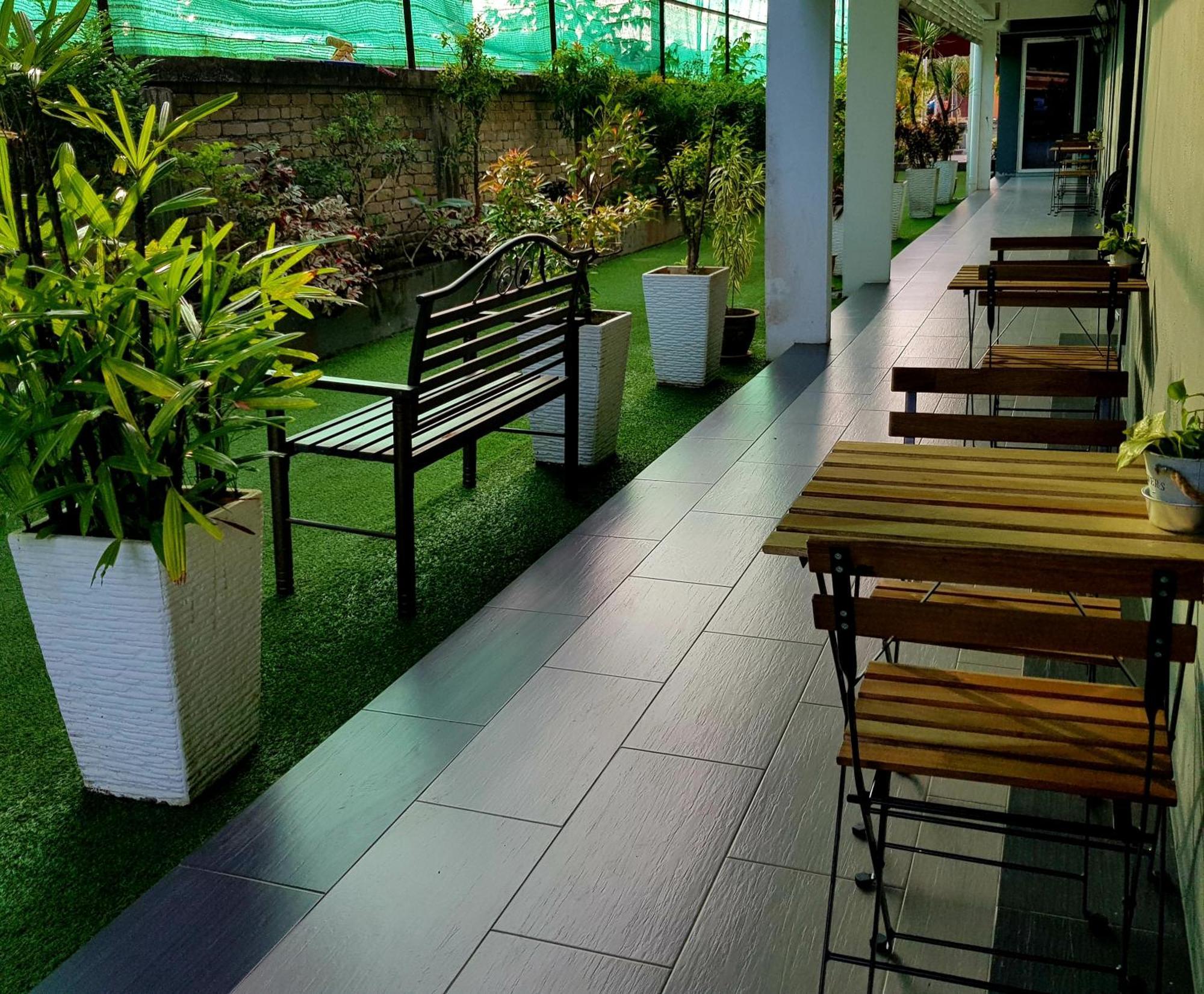 Cassakaseh Guest House Pantai Cenang  Exterior photo